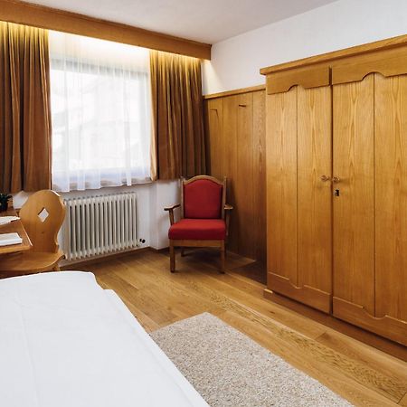 Hotel Komperdell سيرفاوس المظهر الخارجي الصورة